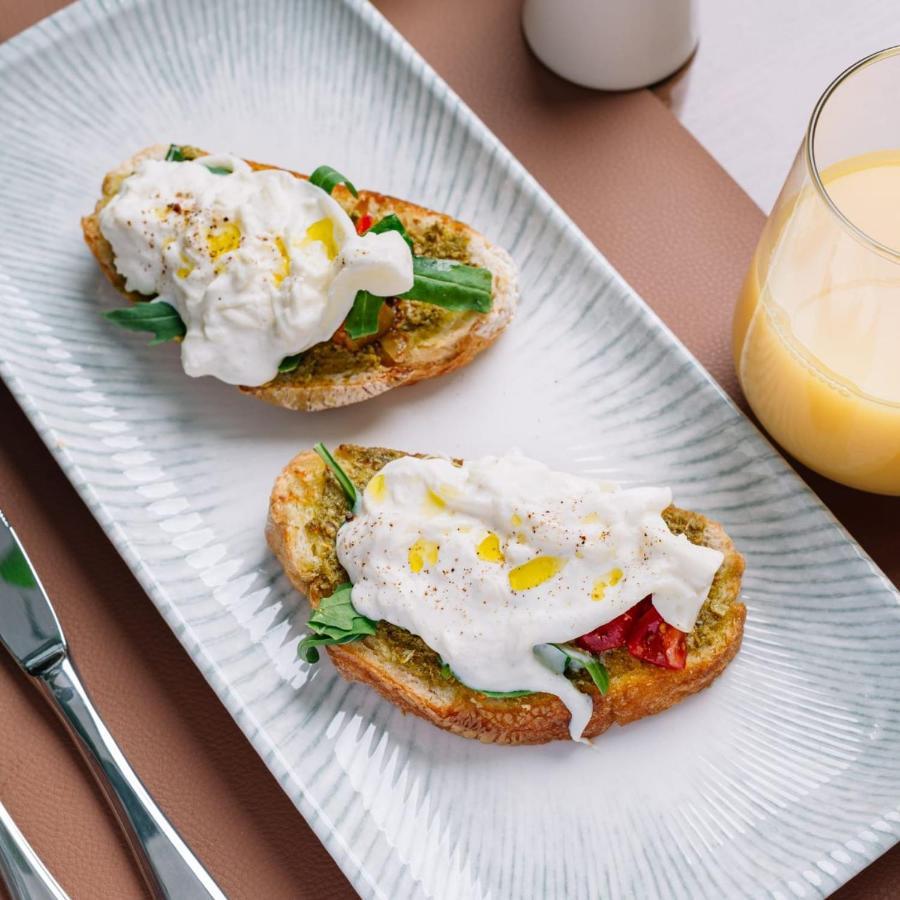 Royal Tulip Hotel & Casino, تبليسي المظهر الخارجي الصورة Buratta